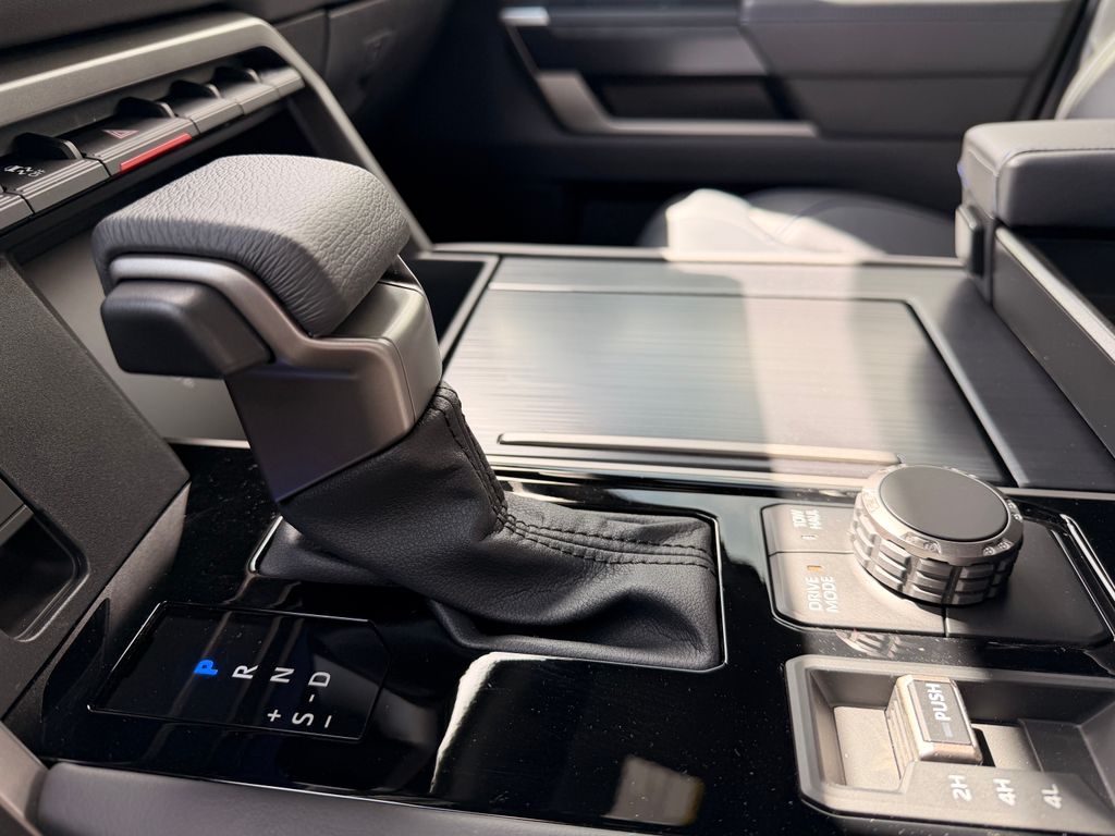 2026 Toyota Tundra Platinum - Photo 21