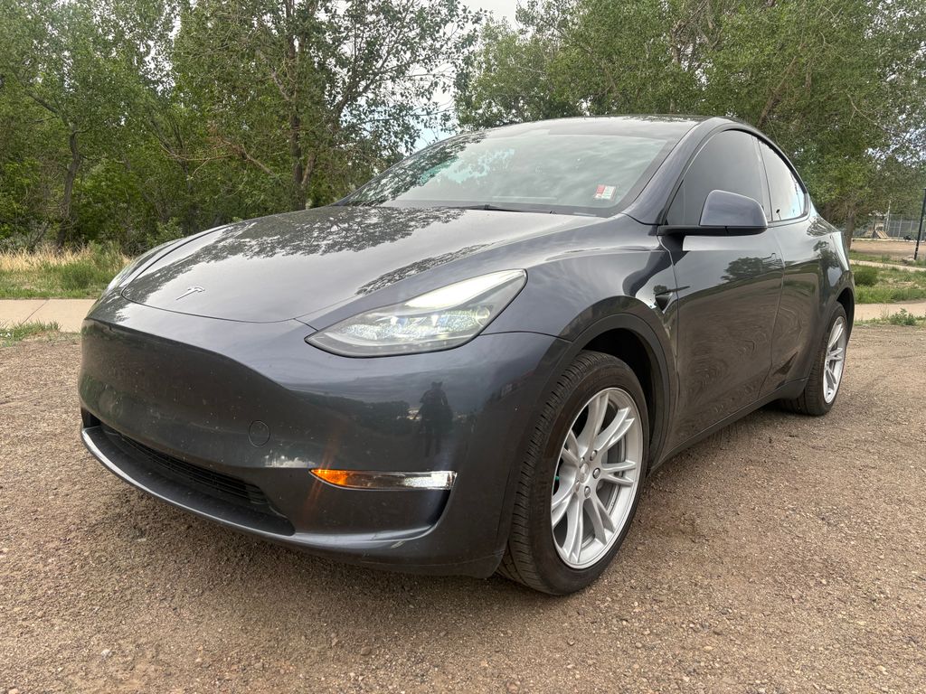 2023 Tesla Model Y Long Range Dual Motor All-Wheel Drive's photo