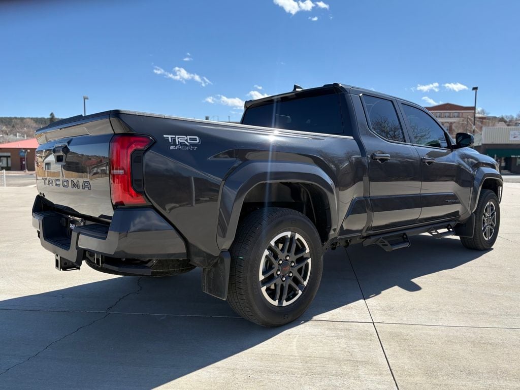 2025 Toyota Tacoma TRD Sport - Photo 6