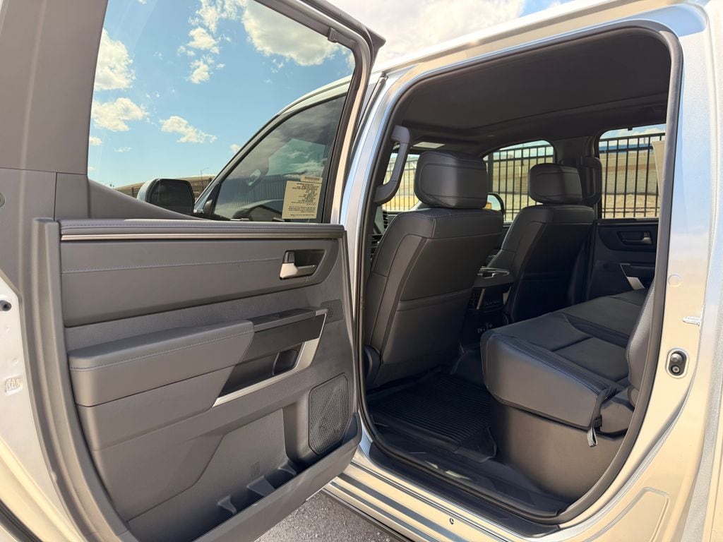 2026 Toyota Tundra Platinum - Photo 9