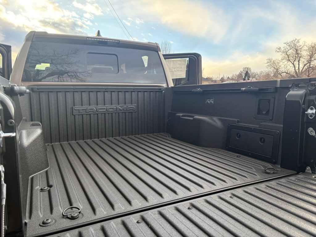 2026 Toyota Tacoma TRD Off Road - Photo 18