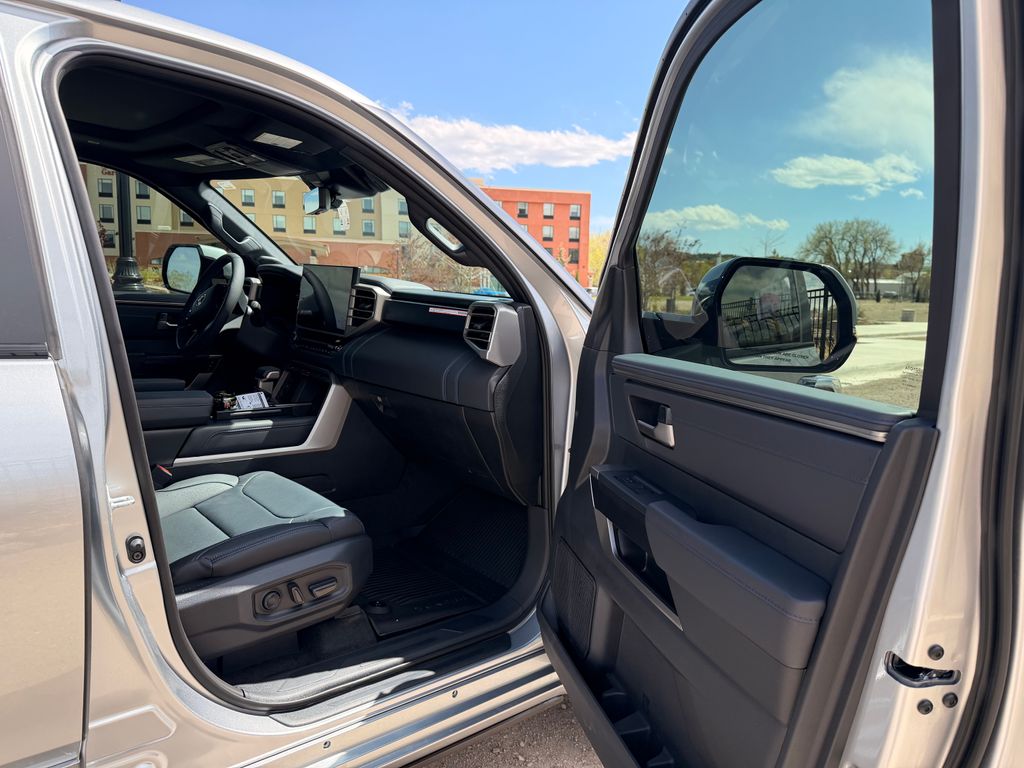 2026 Toyota Tundra Platinum - Photo 11