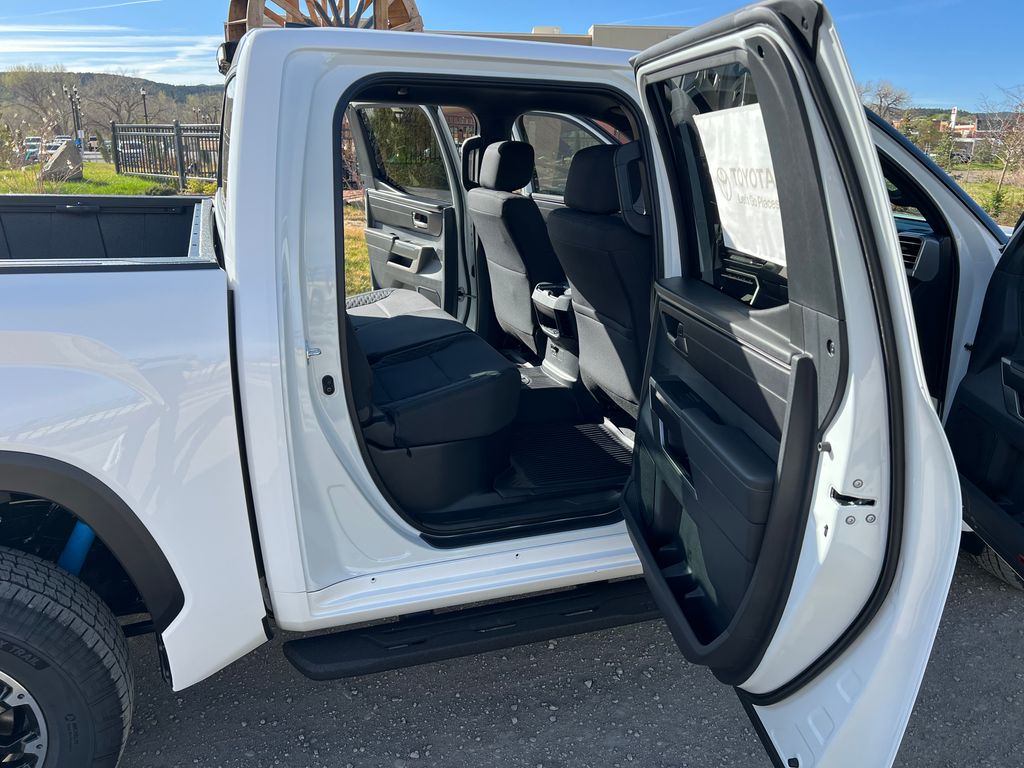 2026 Toyota Tundra SR5 - Photo 10