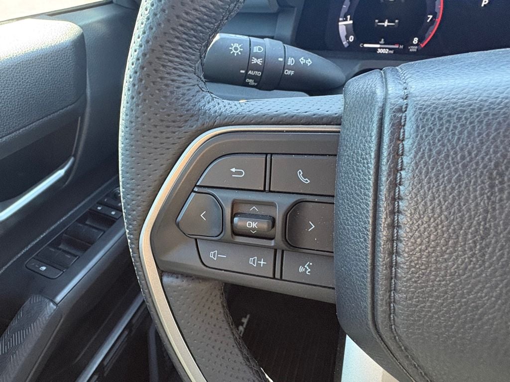 2025 Toyota Tacoma TRD Sport - Photo 23