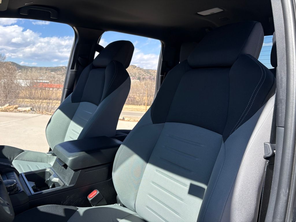 2025 Toyota Tacoma TRD Sport - Photo 9
