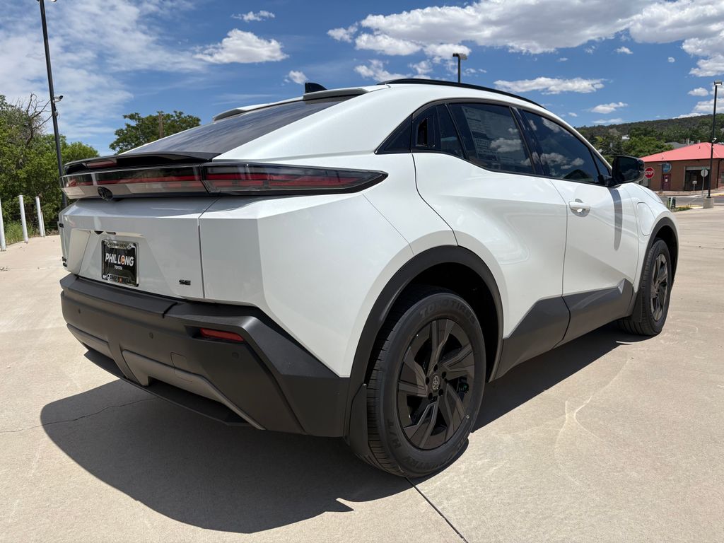 2026 Toyota C-HR SE - Photo 6