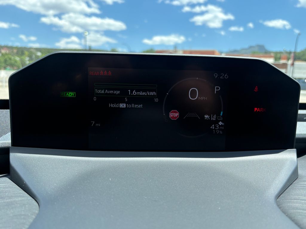 2026 Toyota C-HR SE - Photo 25