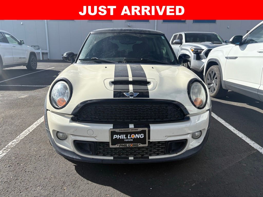 2011 Mini Cooper Hardtop S photo 2