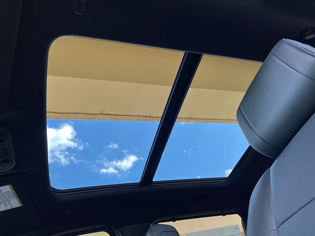 2026 Toyota Tundra Platinum - Photo 28
