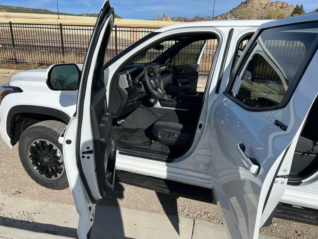 2026 Toyota Tundra SR5 - Photo 7
