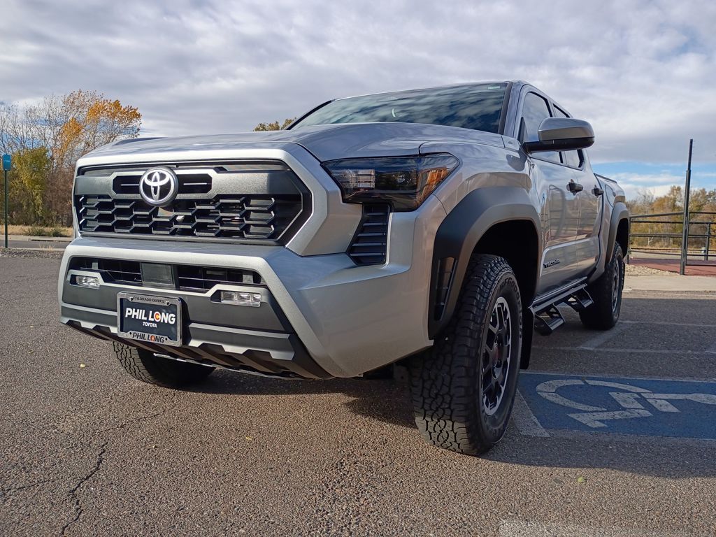 2025 Toyota Tacoma TRD Off Road's photo