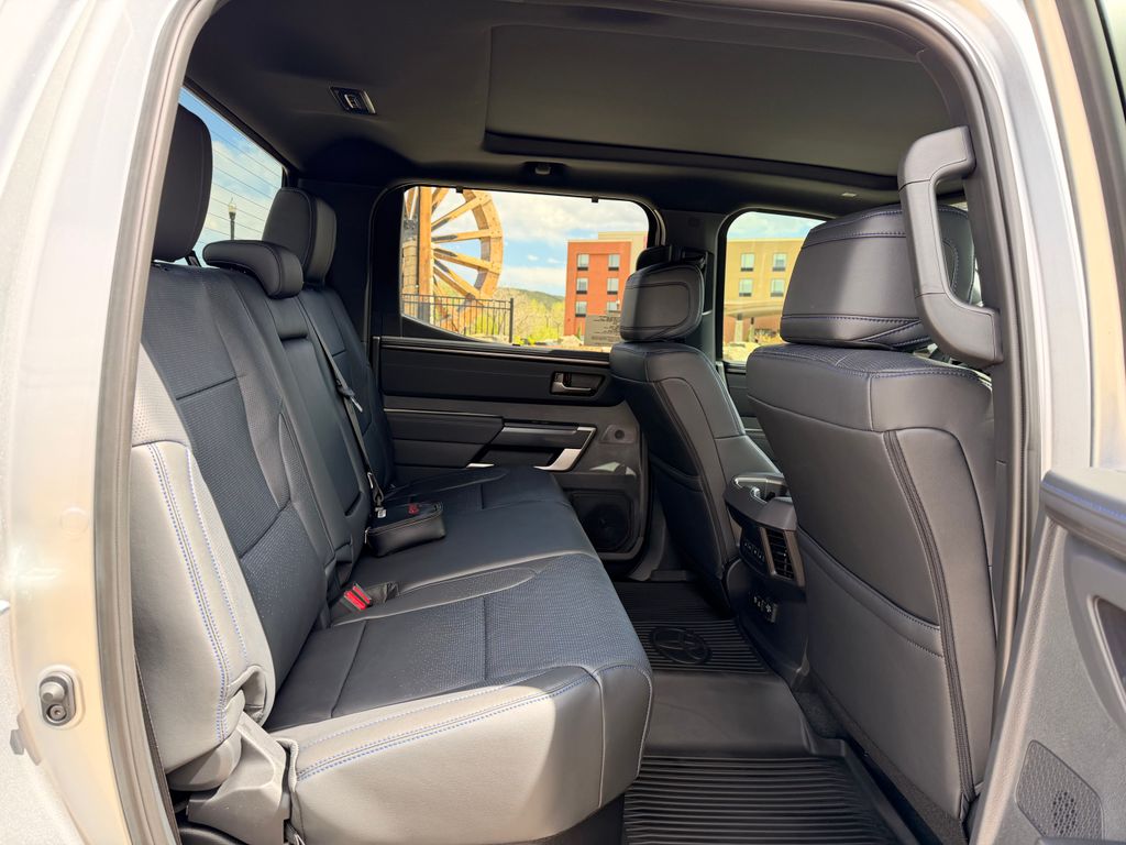 2026 Toyota Tundra Platinum - Photo 14