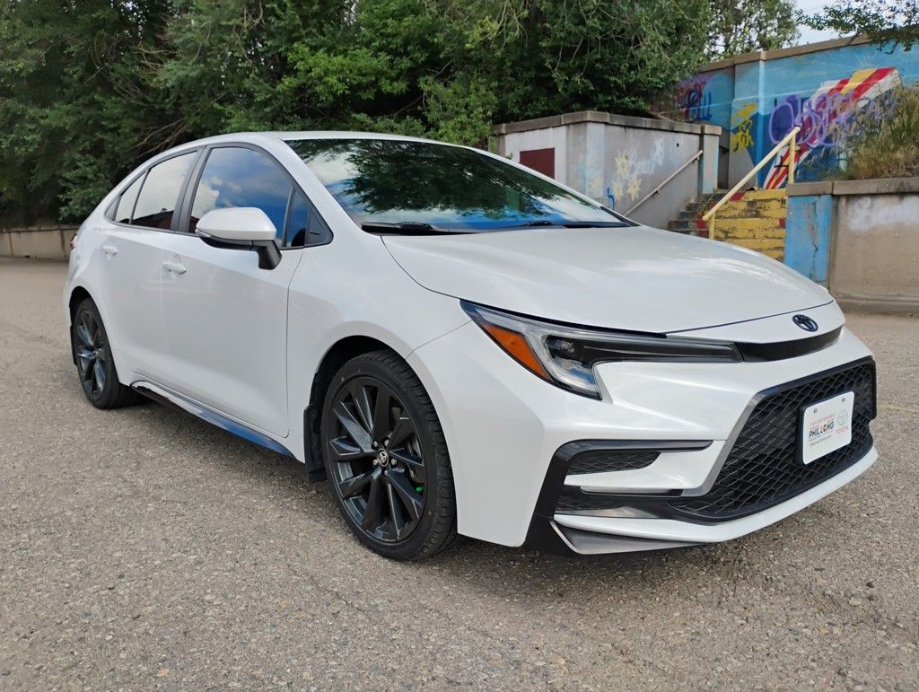 2023 Toyota Corolla XSE photo 2