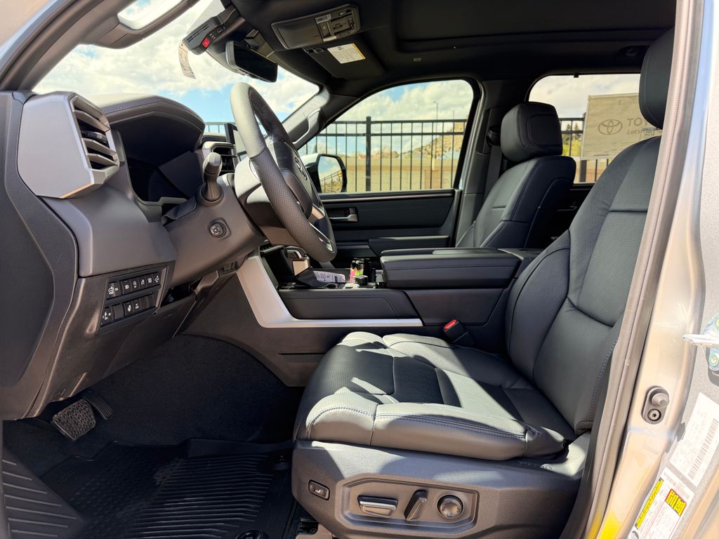 2026 Toyota Tundra Platinum - Photo 8