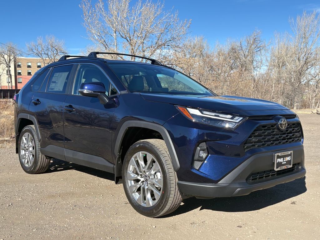 2025 Toyota RAV4 XLE Premium's photo