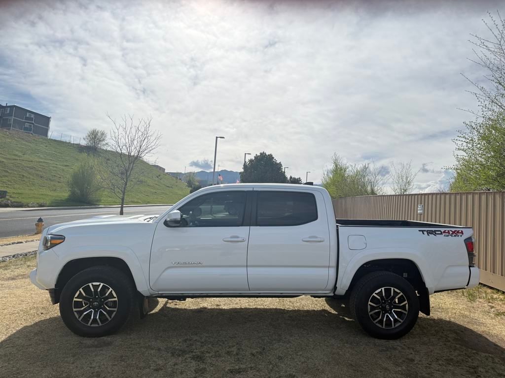 2023 Toyota Tacoma TRD Sport photo 4