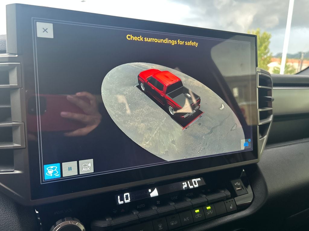 2026 Toyota Tundra SR5 - Photo 25