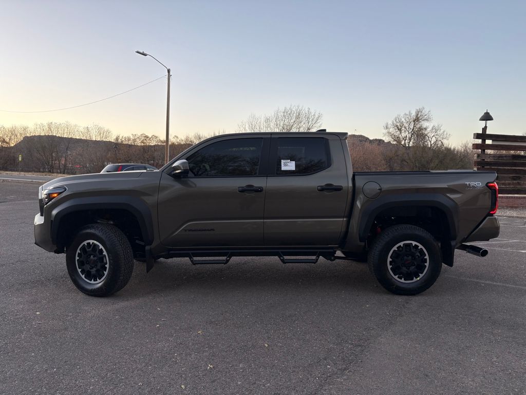 2025 Toyota Tacoma TRD Off Road's photo