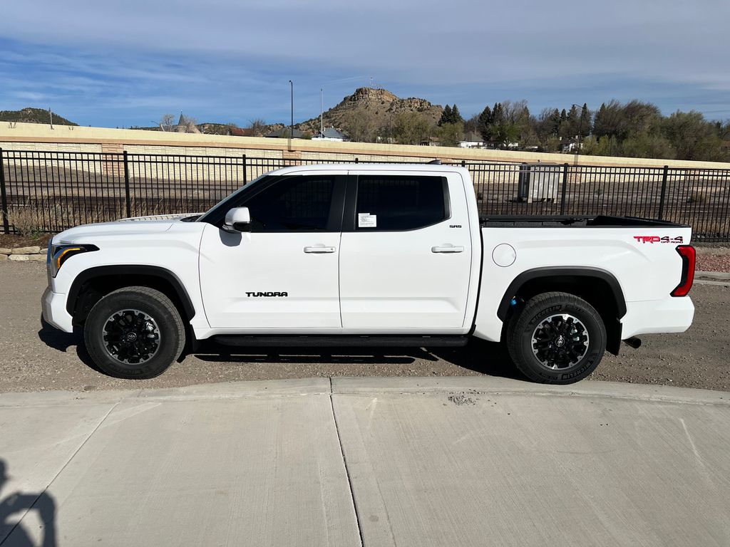 2026 Toyota Tundra SR5 - Photo 6
