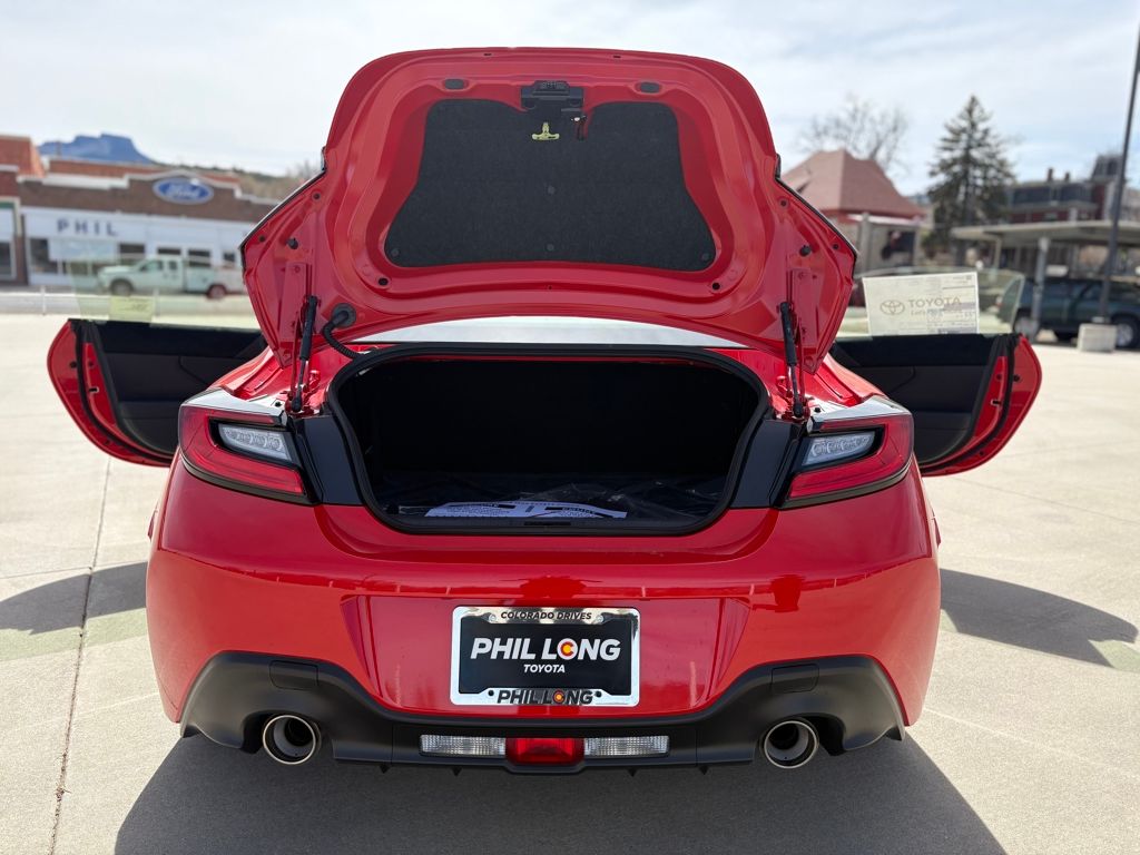 2026 Toyota GR86 Premium - Photo 9