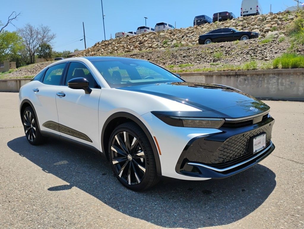 New 2025 Toyota Crown Platinum PLATINUM