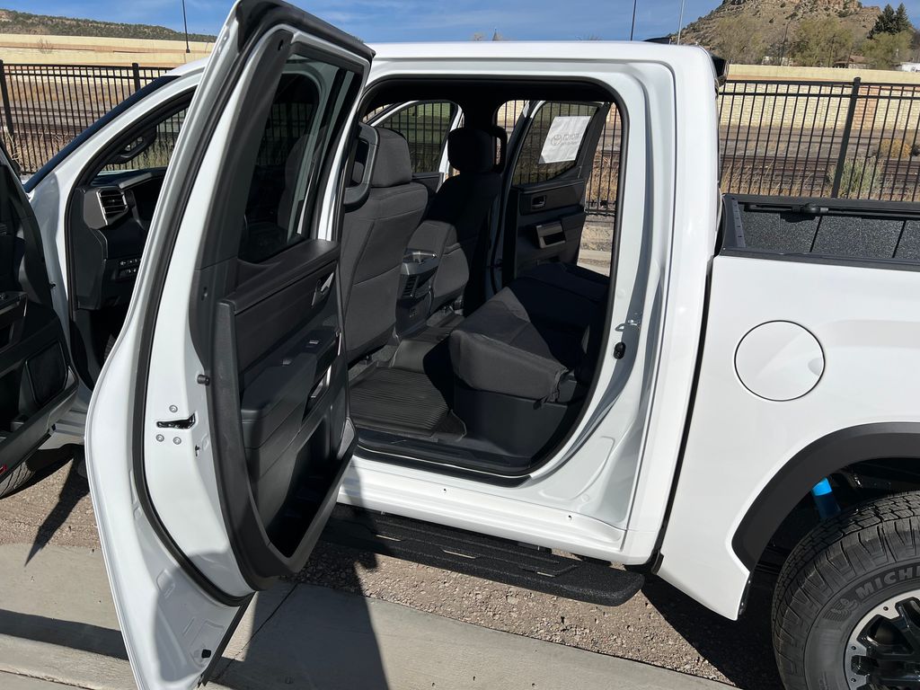 2026 Toyota Tundra SR5 - Photo 8