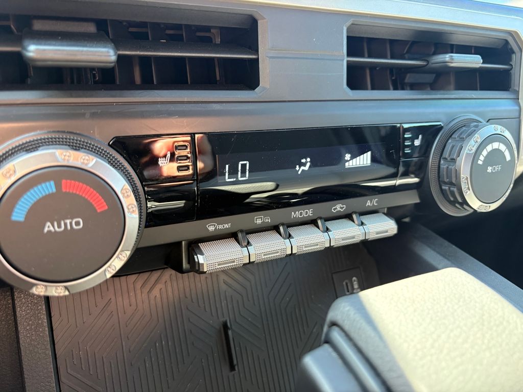 2025 Toyota Tacoma TRD Sport - Photo 30