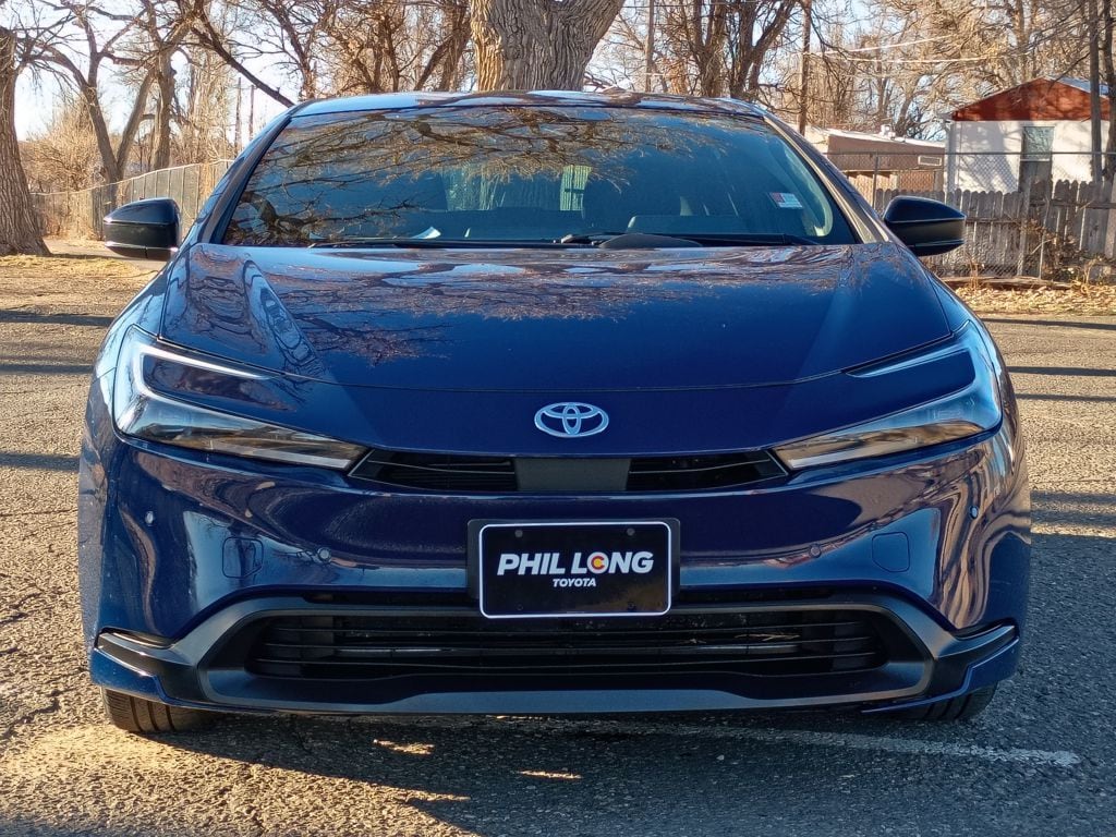 2023 Toyota Prius LE's photo