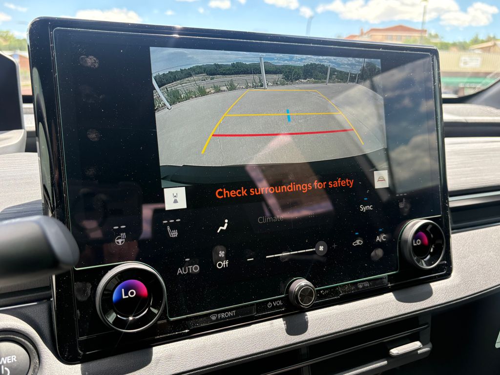 2026 Toyota C-HR SE - Photo 27