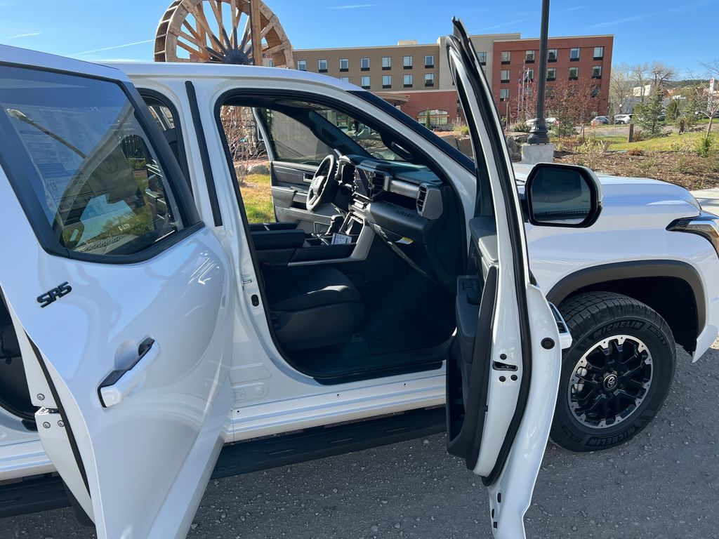 2026 Toyota Tundra SR5 - Photo 9