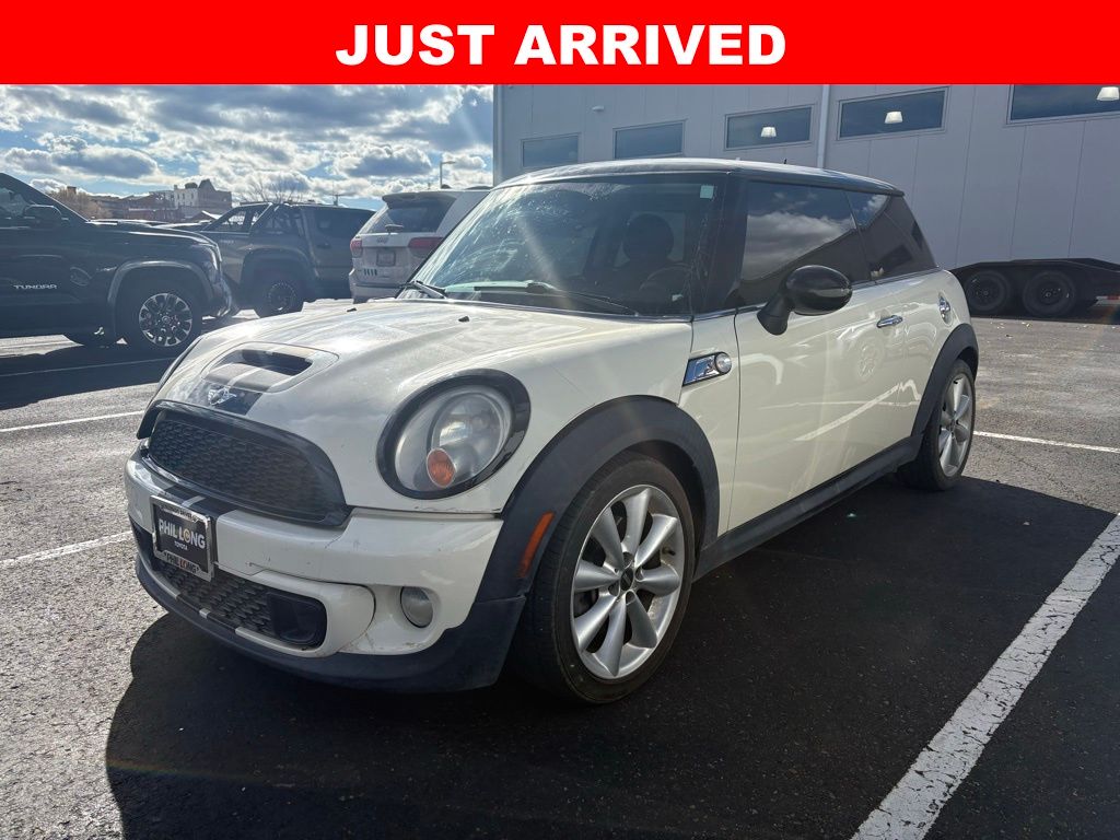 2011 Mini Cooper Hardtop S photo 3