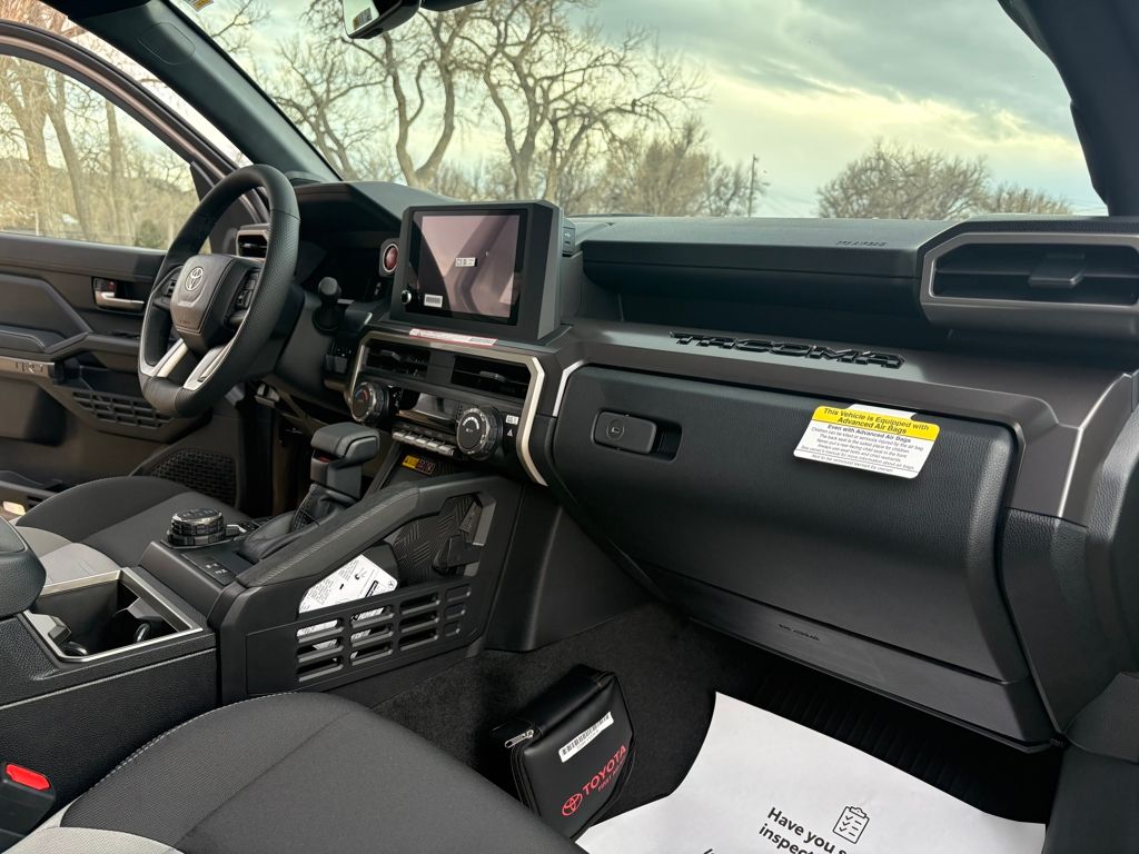 2026 Toyota Tacoma TRD Off Road - Photo 13