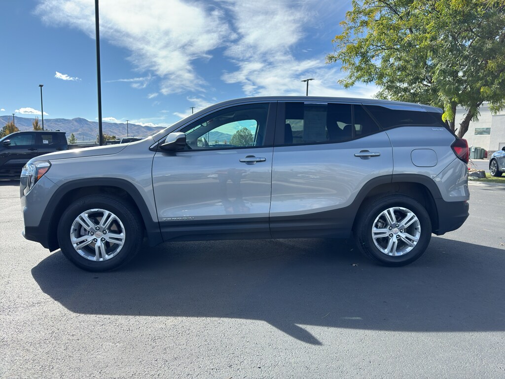 2024 Gmc Terrain SLE photo 4