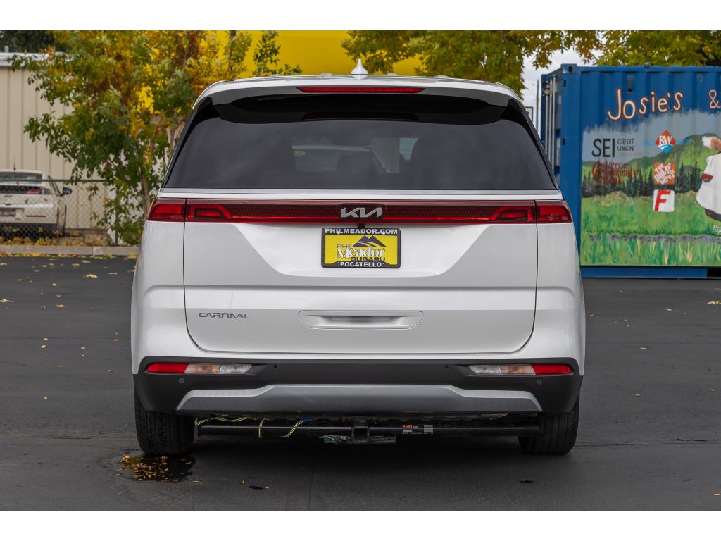2023 Kia Carnival LX photo 4