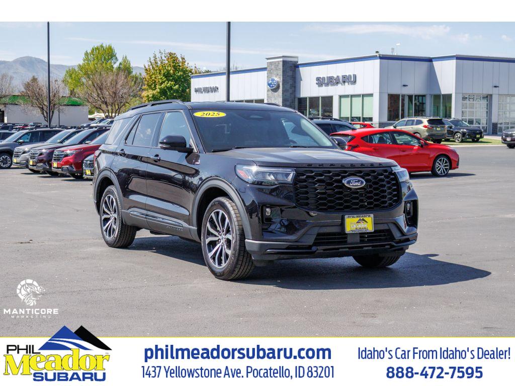 2025 Ford Explorer ST-LINE 4WD (PL535)'s photo