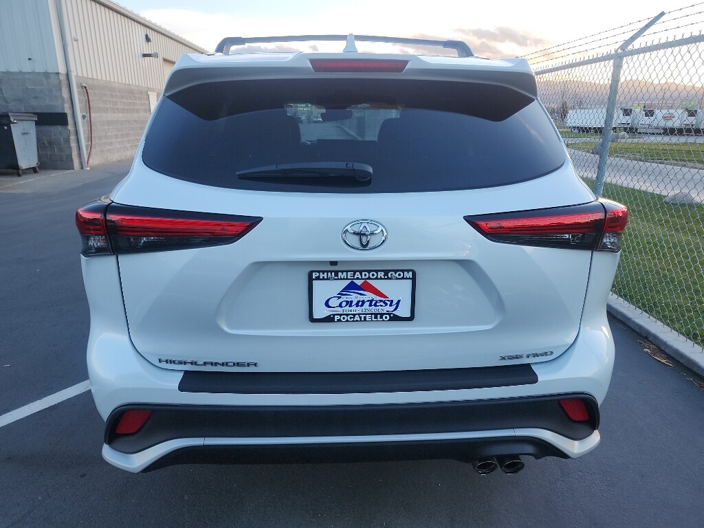 2023 Toyota Highlander XSE photo 3