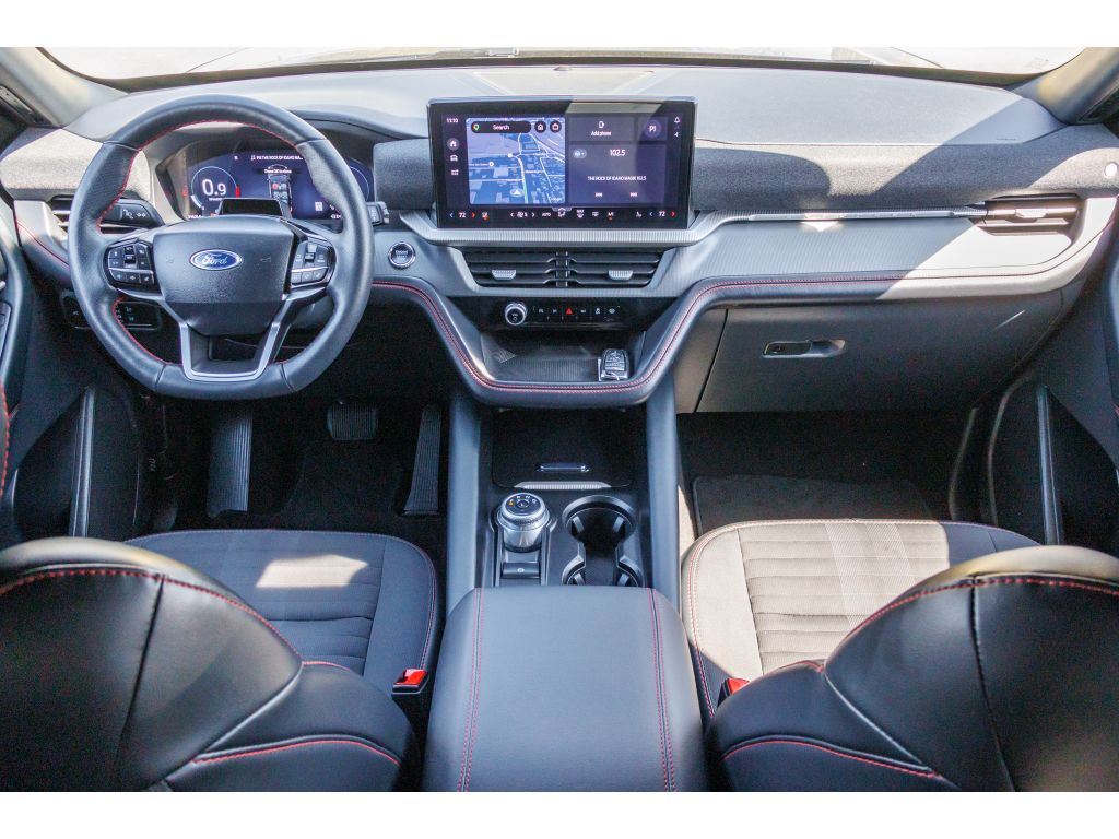 2025 Ford Explorer ST-LINE - Photo 12