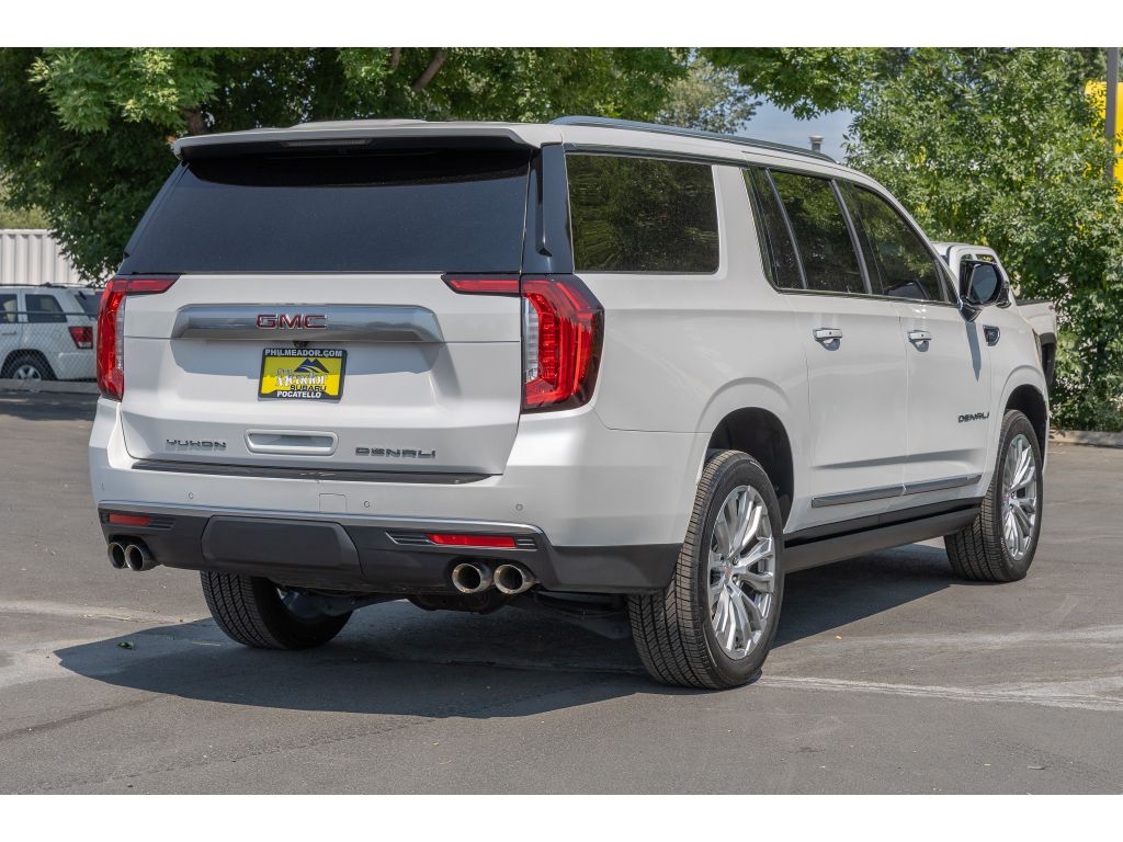 2022 Gmc Yukon XL Denali photo 3