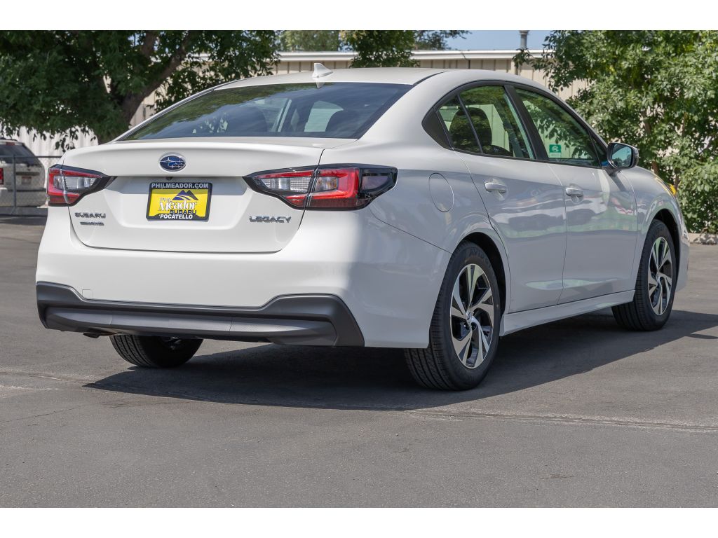 2025 Subaru Legacy Premium photo 3