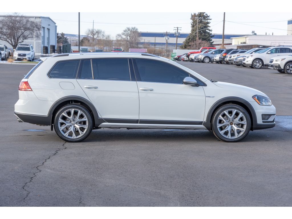 Used 2017 Volkswagen Golf Alltrack Alltrack SEL with VIN 3VWH17AU2HM510379 for sale in Pocatello, ID