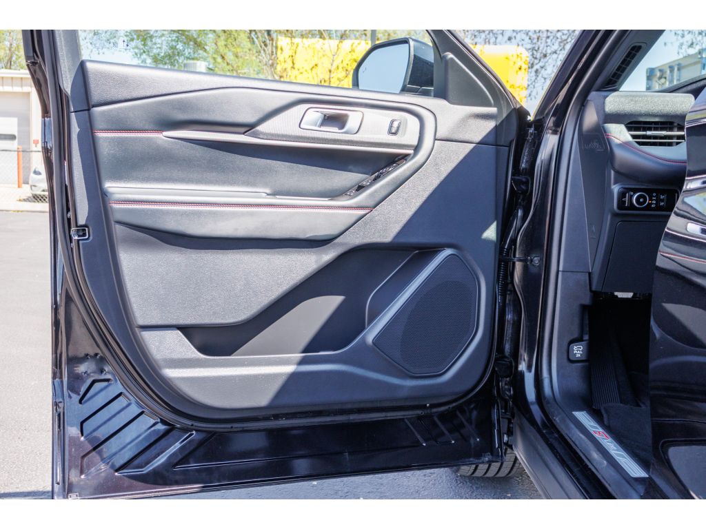2025 Ford Explorer ST-LINE - Photo 20