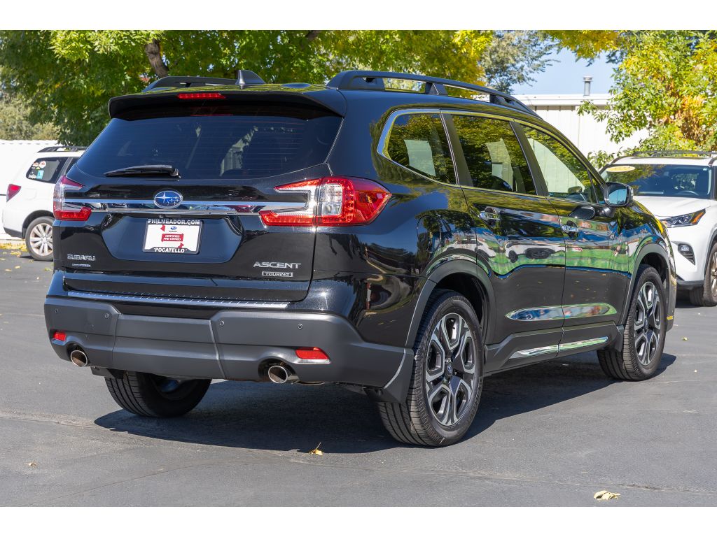 2023 Subaru Ascent Touring photo 2