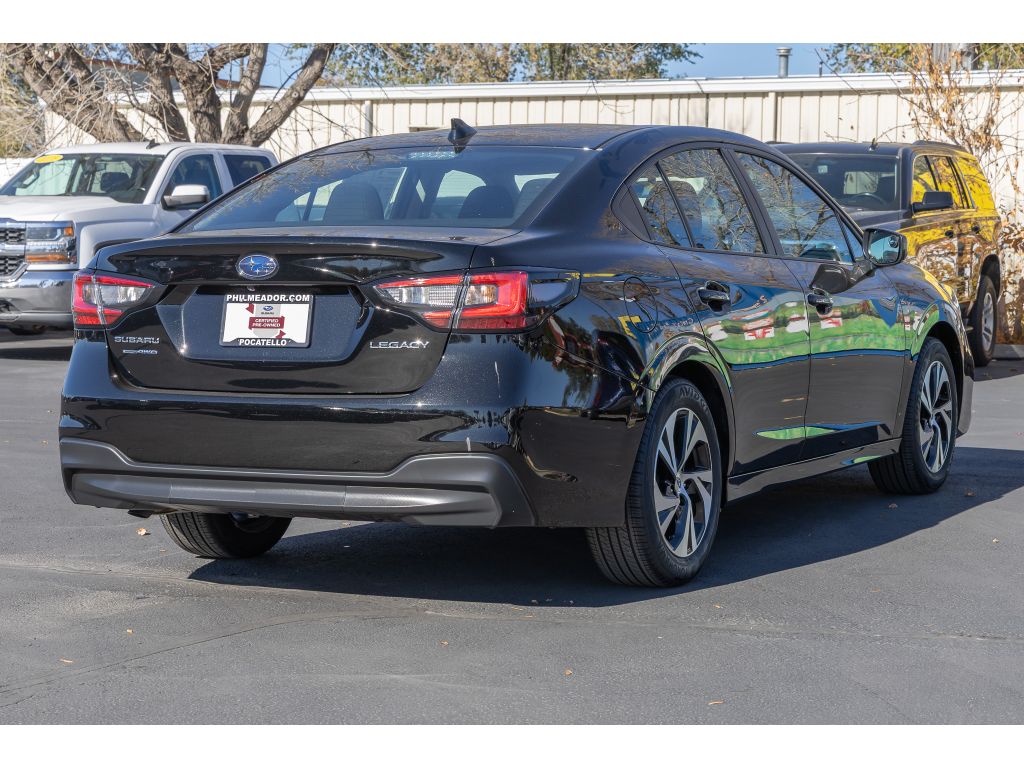 2025 Subaru Legacy Base photo 2