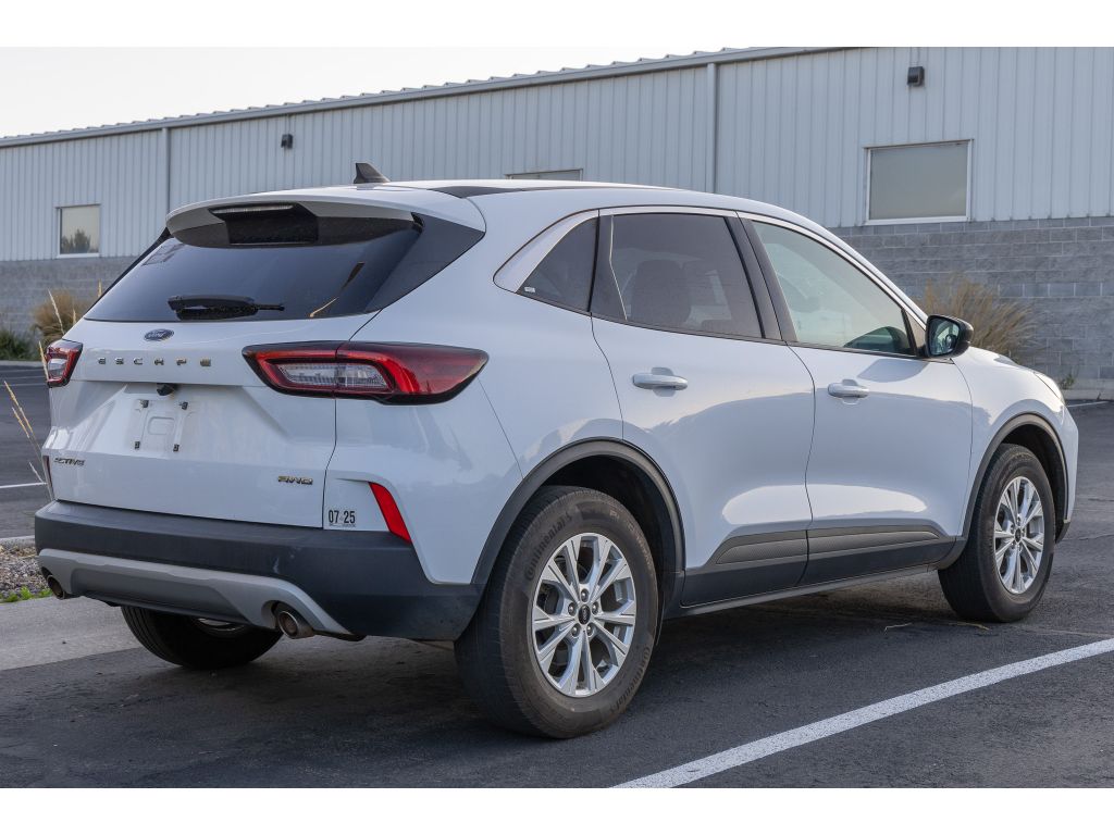 2023 Ford Escape Active photo 2
