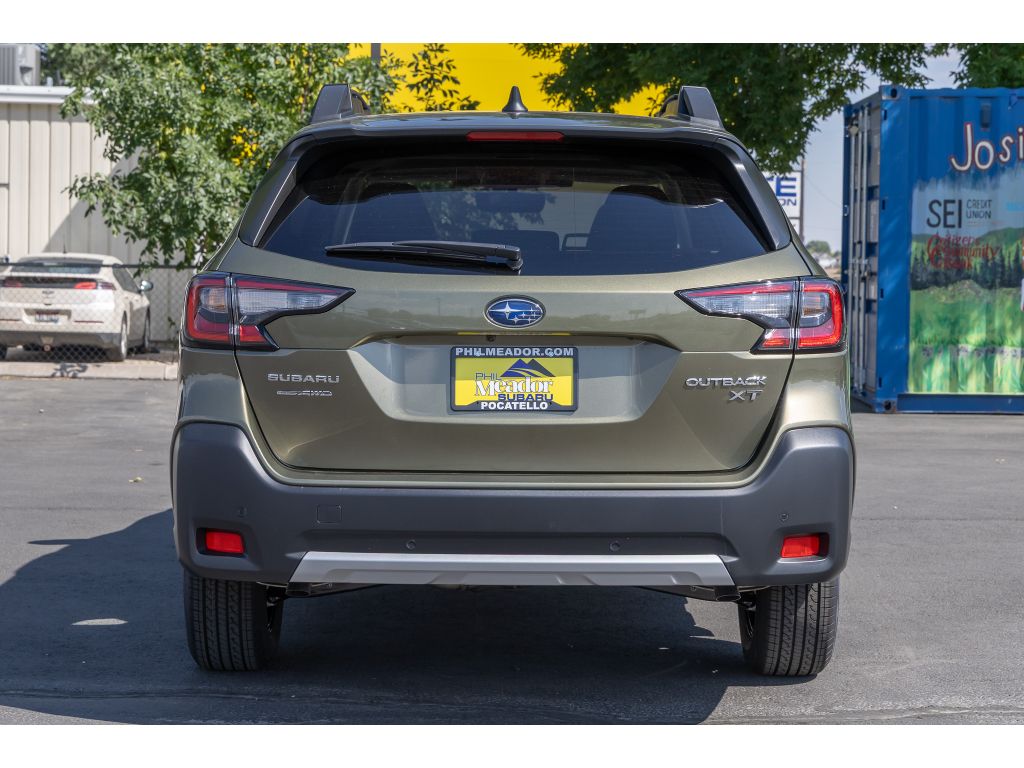 2025 Subaru Outback Limited XT photo 4