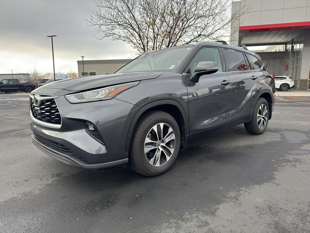 2020 Toyota Highlander XLE Sport photo 4