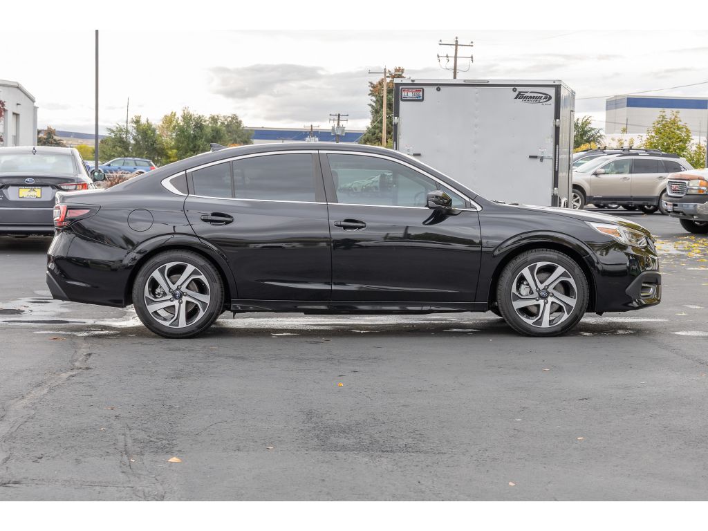 2022 Subaru Legacy Limited photo 2