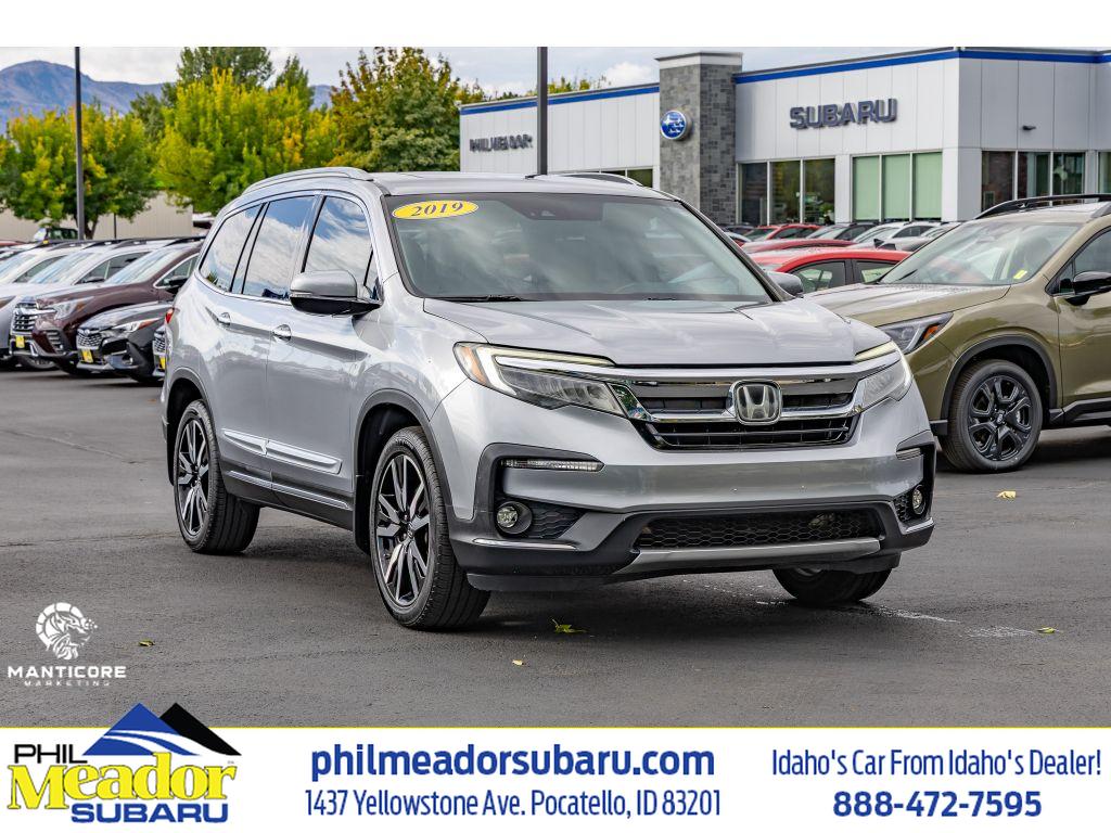 2019 Honda Pilot Elite's photo