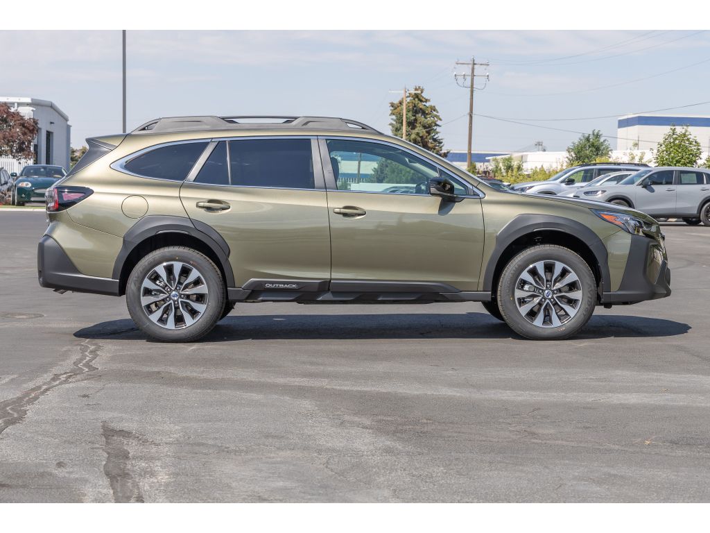 2025 Subaru Outback Limited XT photo 2