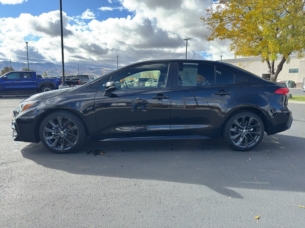 2024 Toyota Corolla SE Premium photo 2